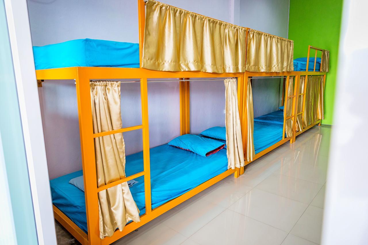 Railway Hostel (Adults Only) Chumphon Luaran gambar